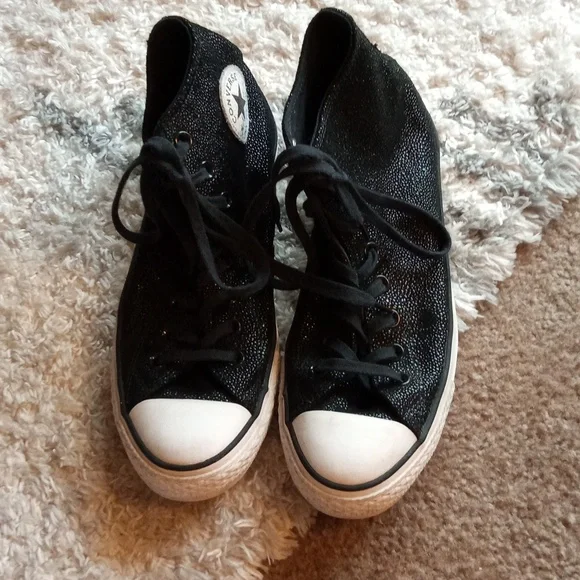 Converse Black and White High-Top Sneakers 10 Leather Upper - Picture 1 of 14